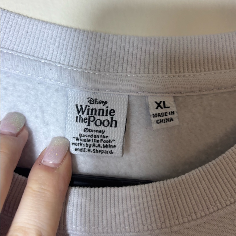 Disney Winnie the Pooh White Fleece Sweatshirt Women XL Crew Neck Long Sleeve - Picture 6 of 7